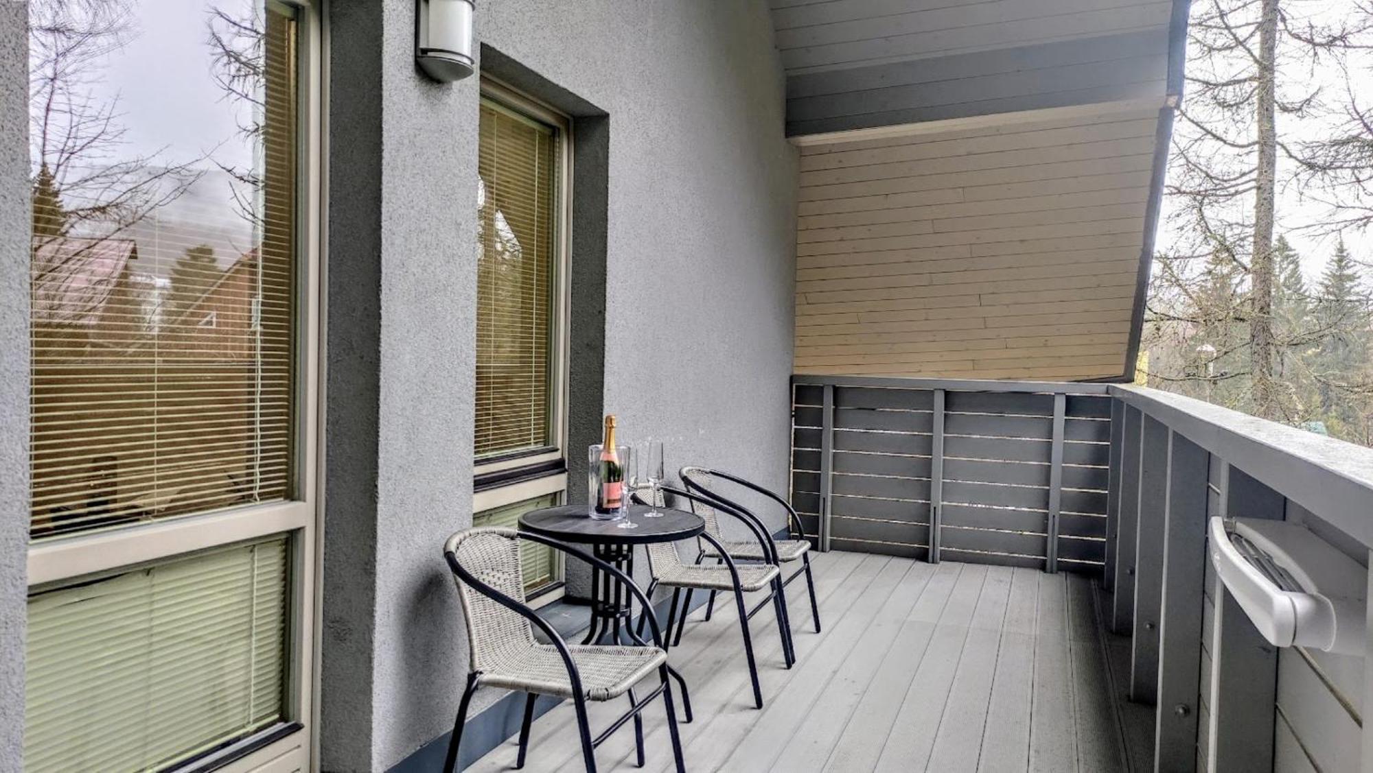 WELLNESS APARTMÁN RESIDENT HARRACHOV C308 Horský apartmán 2KK s velkou terasou a vlastním parkováním v garáži Exterior foto